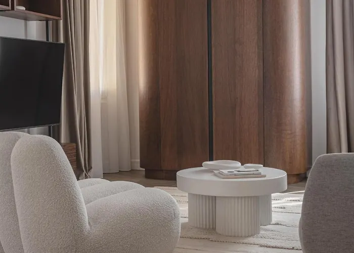 2 Bedroom Apartment Next To Monaco