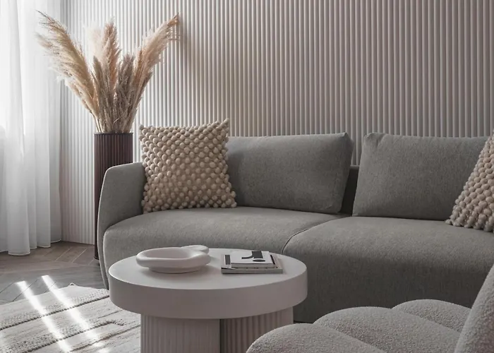 2 Bedroom Apartment Next To Monaco